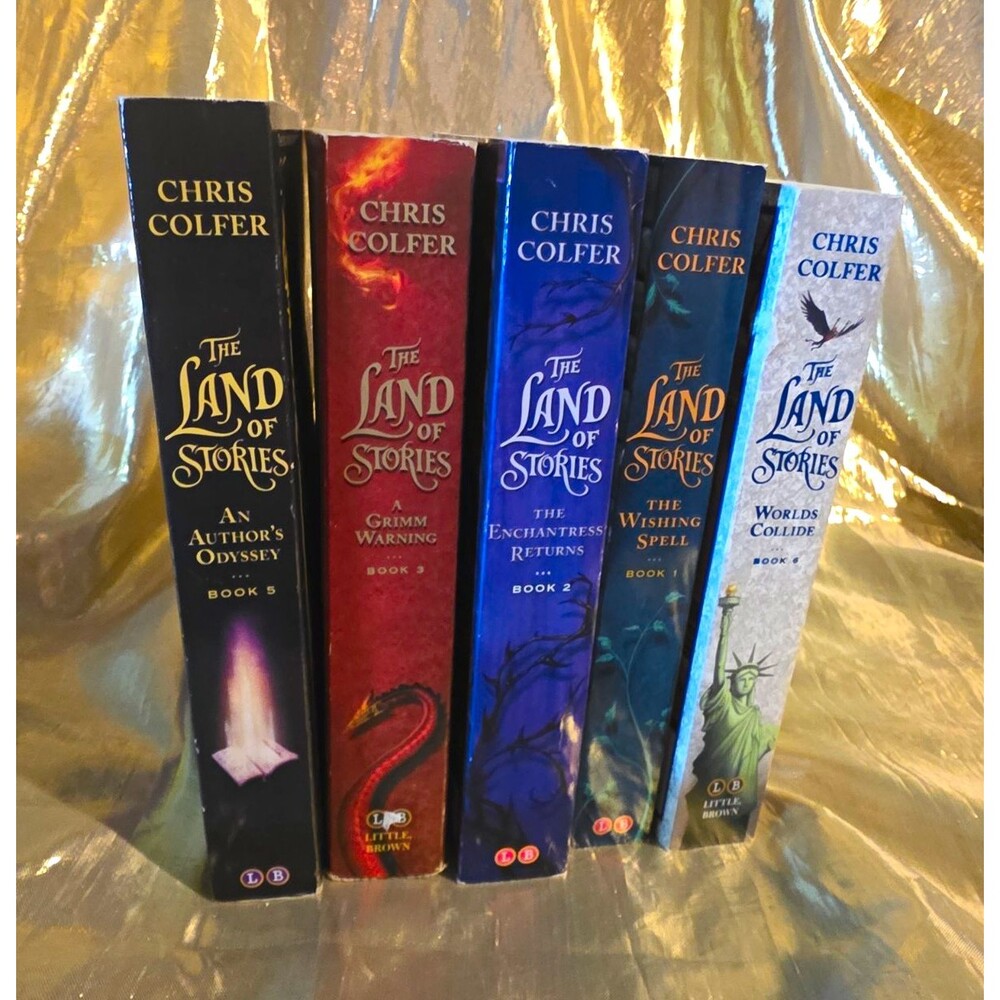 The Land of Stories Series Chris Colfer Paperback Fantasy Fairy Tales 5 Book Set